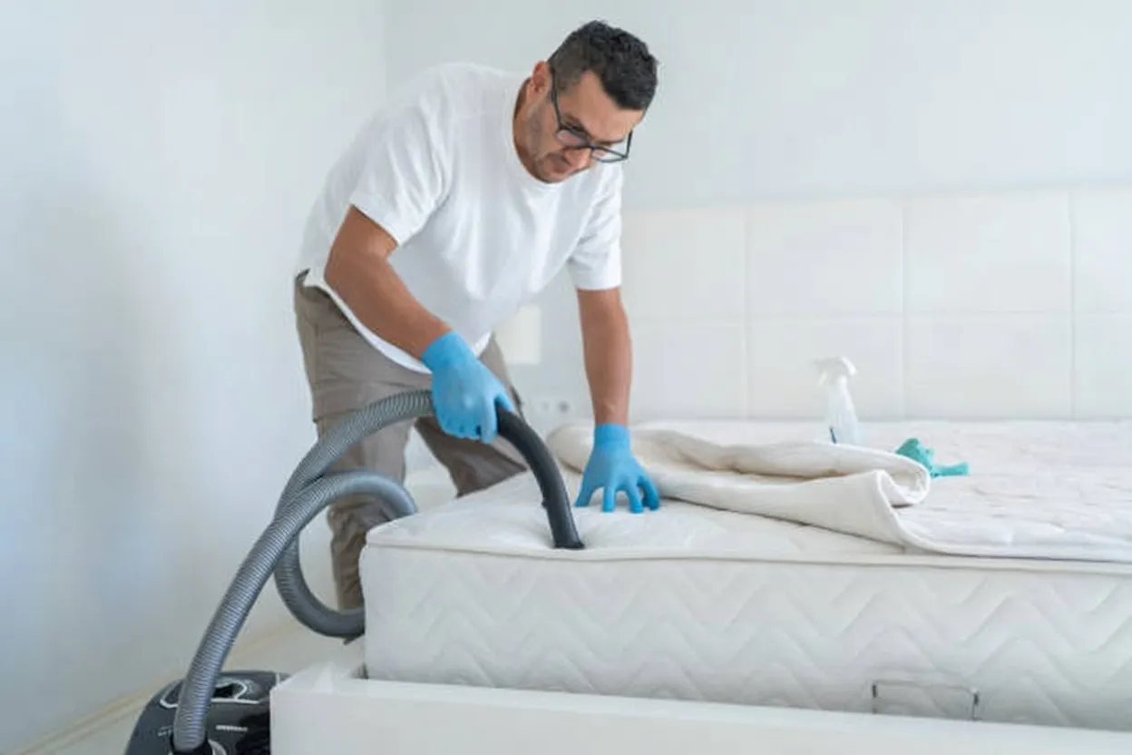 Warum Ihre Matratze regelmäßig gereinigt werden sollte
